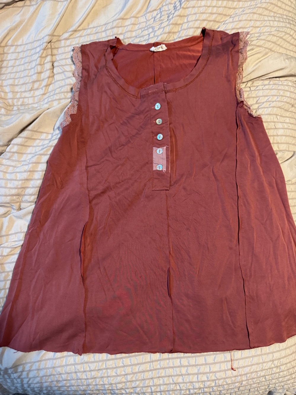 POL Sleeveless Lace-Trim Henley Tank in Rose